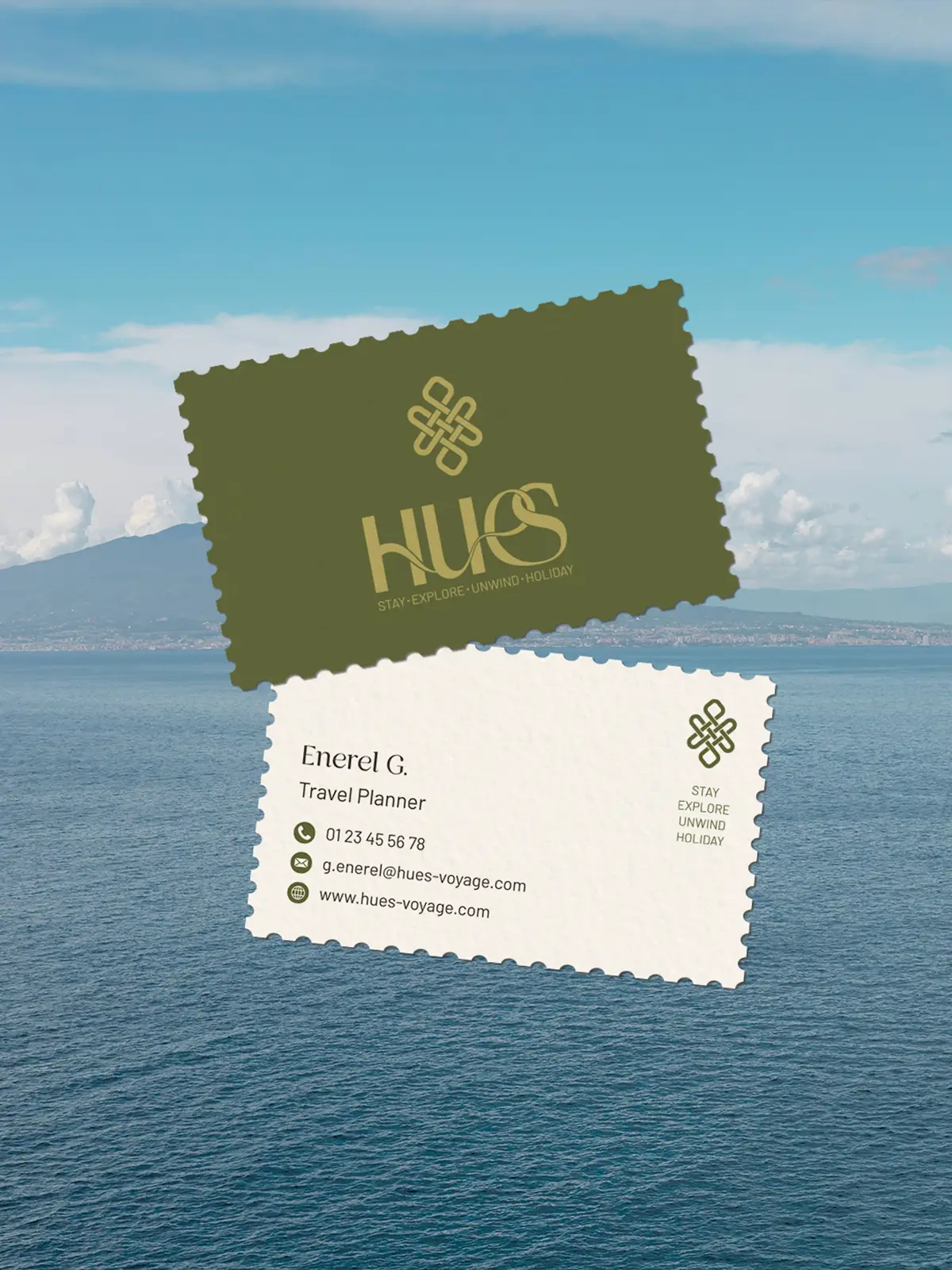 Cartes de visite HUES Voyage – identité visuelle premium Cartes de visite HUES Voyage avec identité visuelle premium et palette naturelle